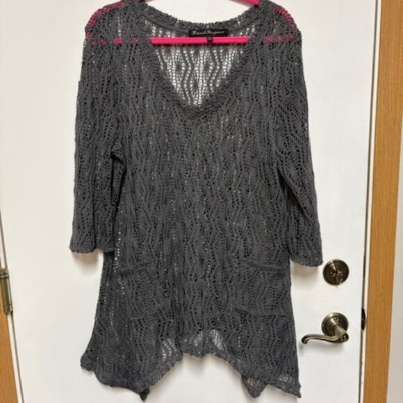FRENCH BAZAAR WOMENS CROCHET FLARED 3/4 SLEEVE ASYMETICAL TUNIC. SZ. XL - Picture 1 of 3